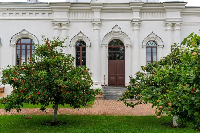 Свято-Троицкий Мариинский монастырь летом в Егорьевске