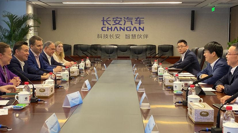 Посещение автозавода Changan Automobile Group в Китае Губернатором Подмосковья