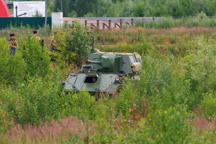 Эпизод Курской битвы под Прохоровкой на военно-исторической реконструкции в Центральном парке «Патриот»