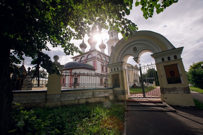 Чехов. Церковь Зачатия Анны Праведной