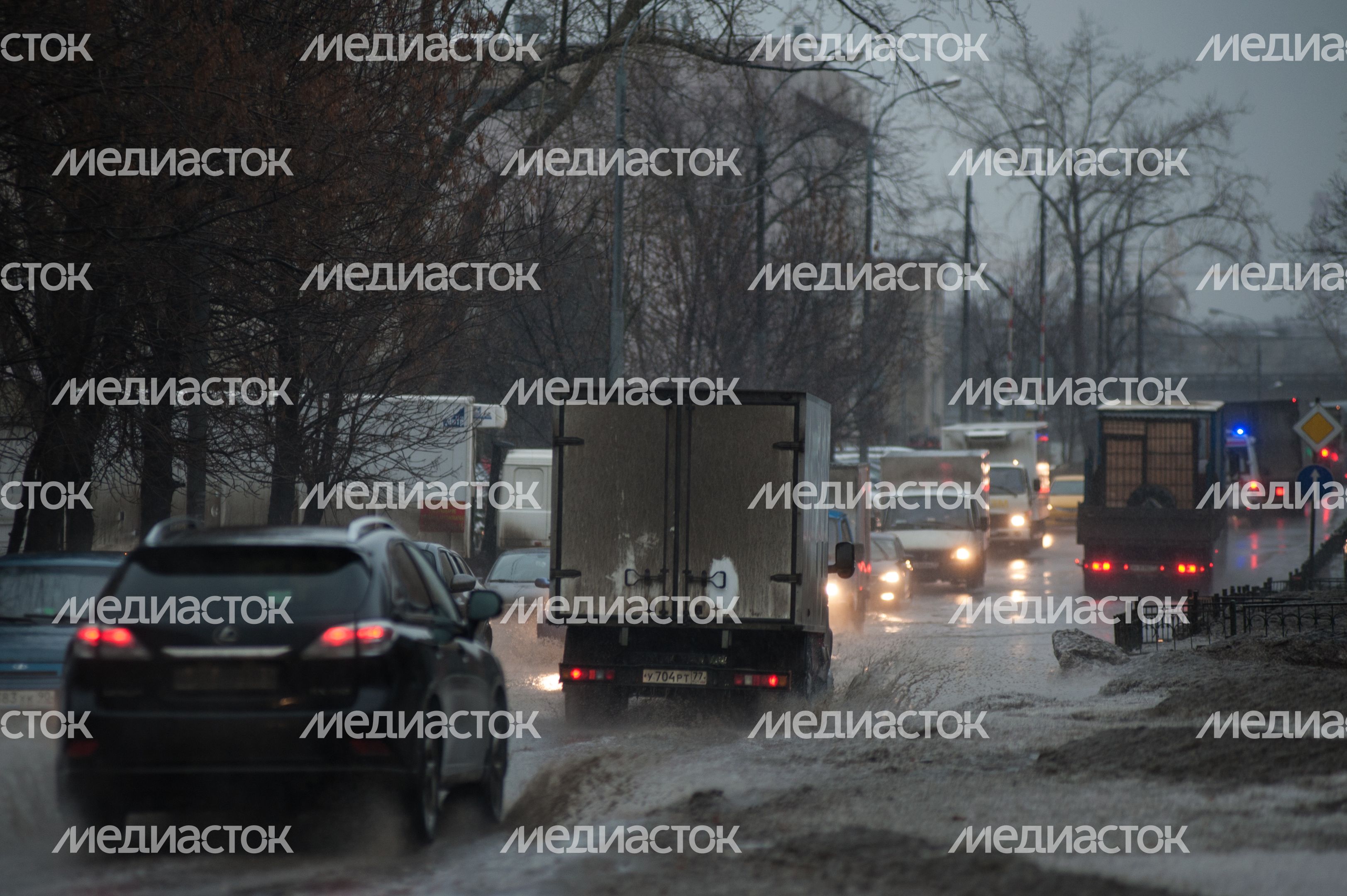 Сильный дождь в Москве