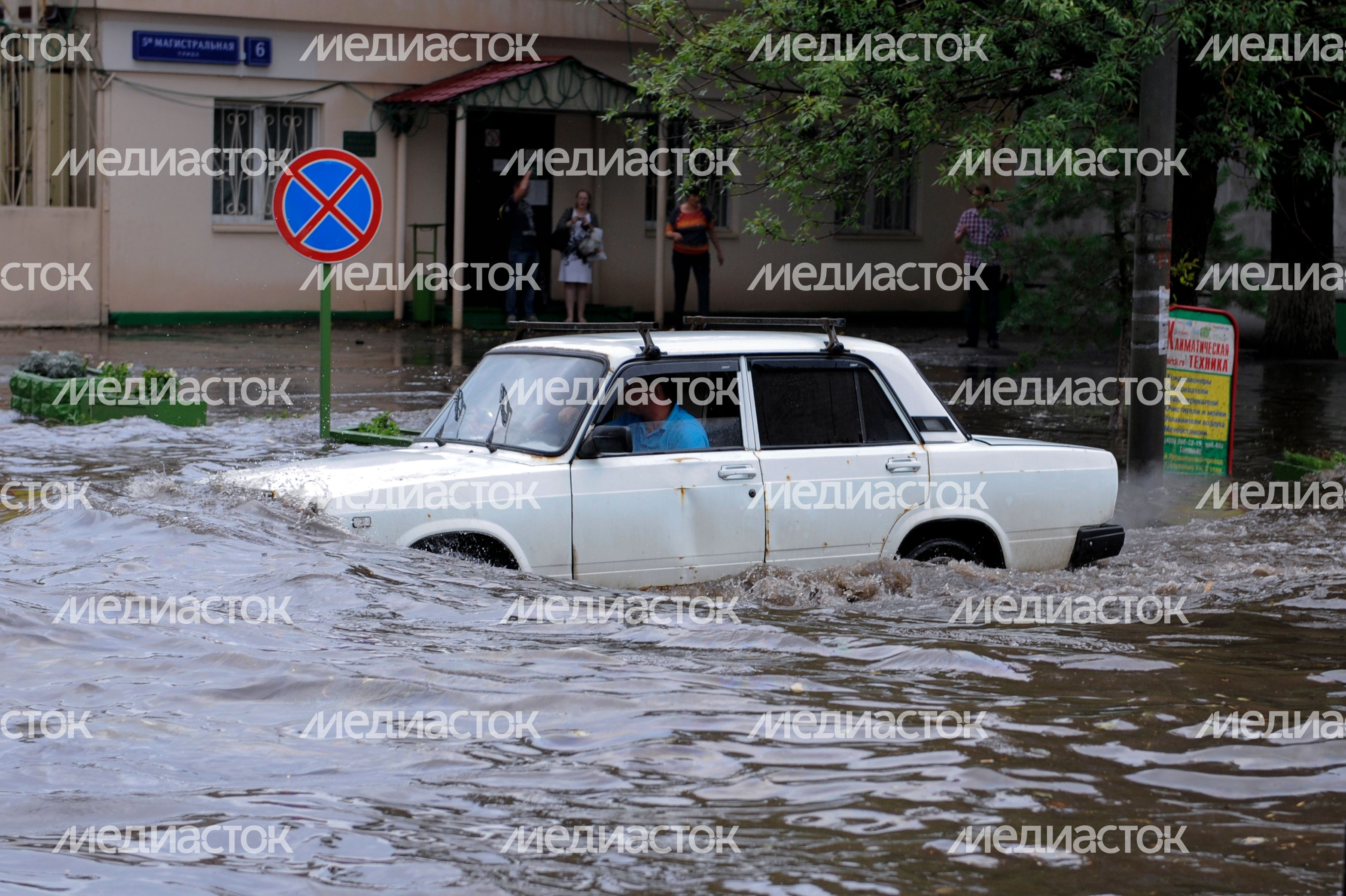 Сильный ливень прошел в Москве
