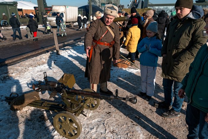 Военно-историческая реконструкция битвы за Сталинград у храма ВС РФ в Кубинке