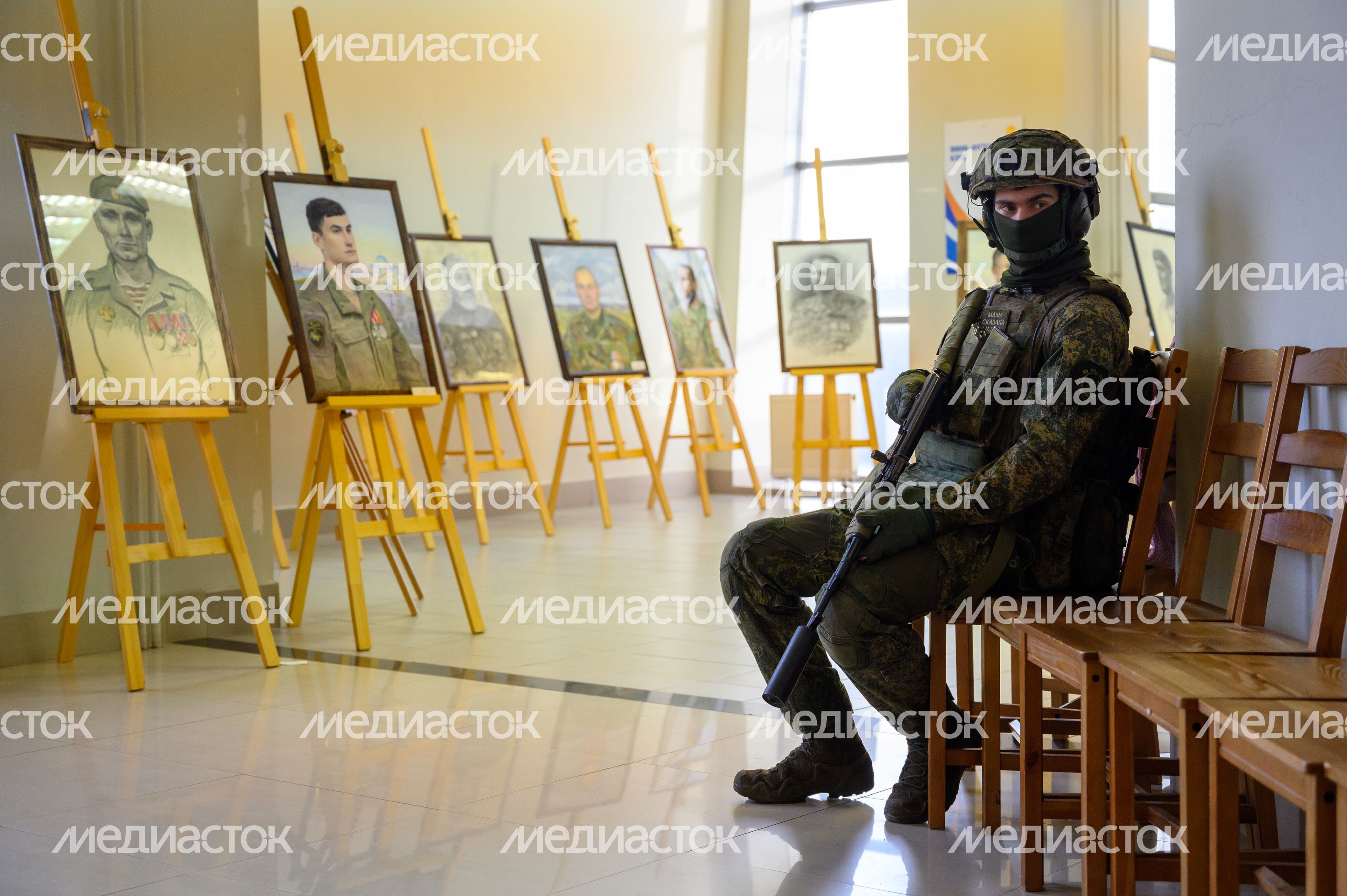 Выставка портретов героев СВО на Всероссийских соревнованиях по единоборствам «Герои Отечества» Выставка портретов героев СВО на Всероссийских соревнованиях по единоборствам «Герои Отечества»