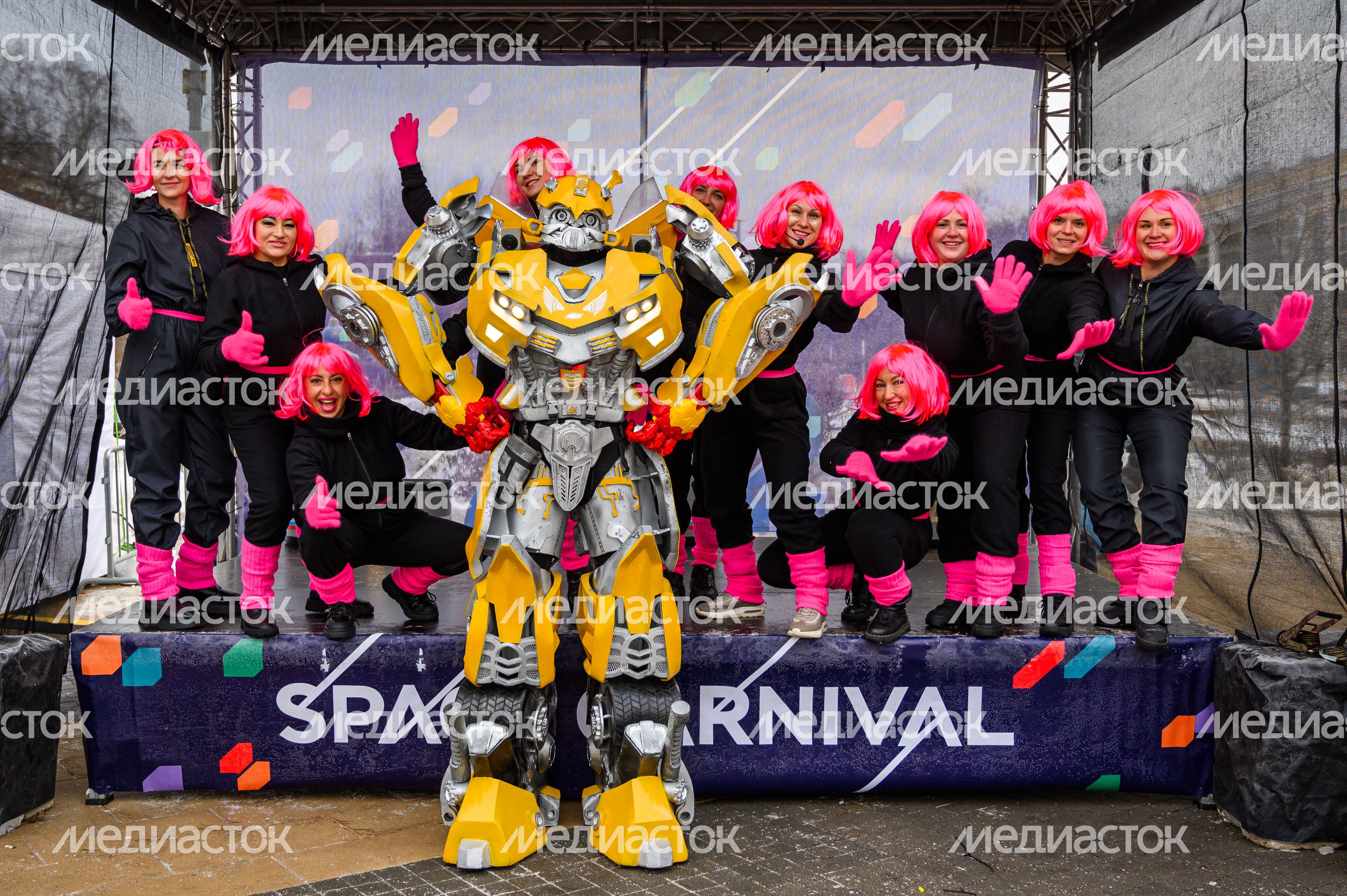 Новогодний забег в карнавальных костюмах Space Carnival 2024 в Королеве Новогодний забег в карнавальных костюмах Space Carnival 2024 в Королеве