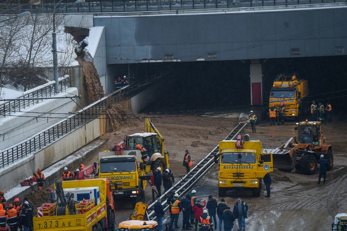 Тушинский тоннель затопило в Москве