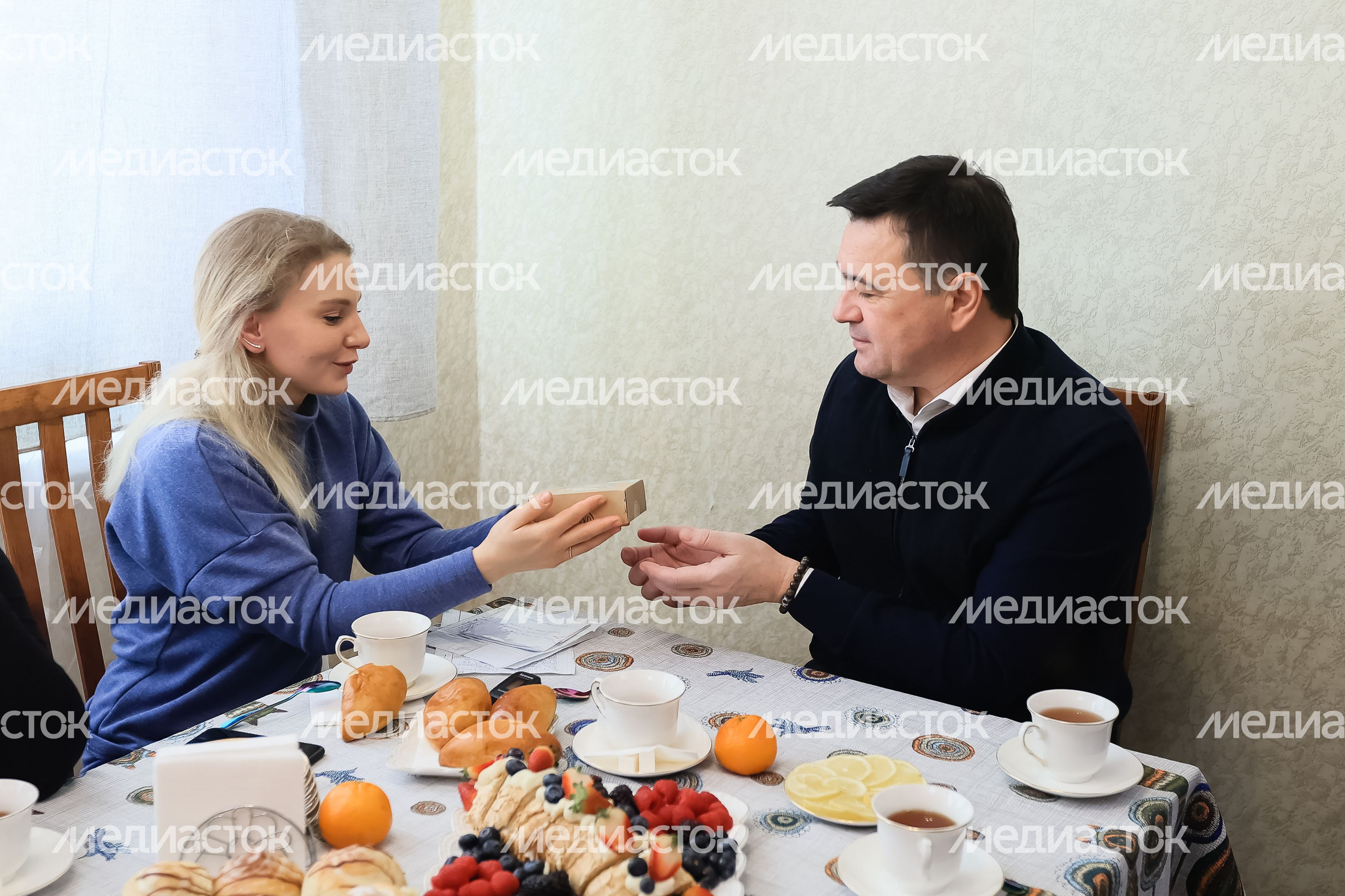Встреча губернатора с супругами офицеров, участвующих в СВО