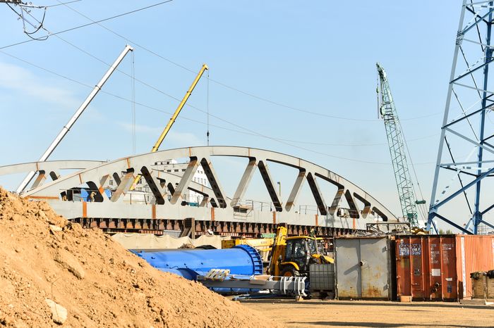 Надвижка арочного пролета на развязке Ленинградского шоссе в Химках