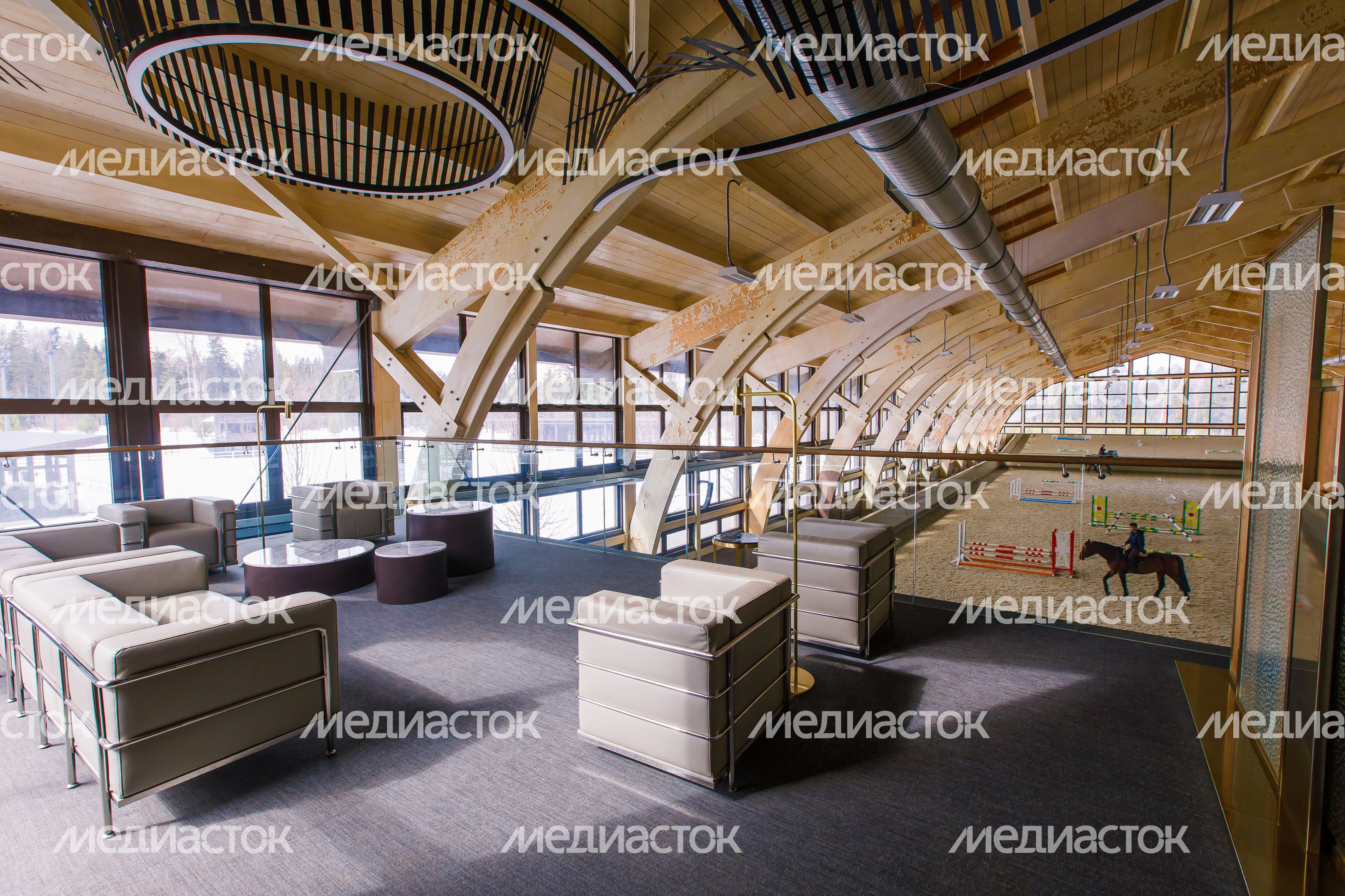 Конноспортивный комплекс Emerald Stables в Клину