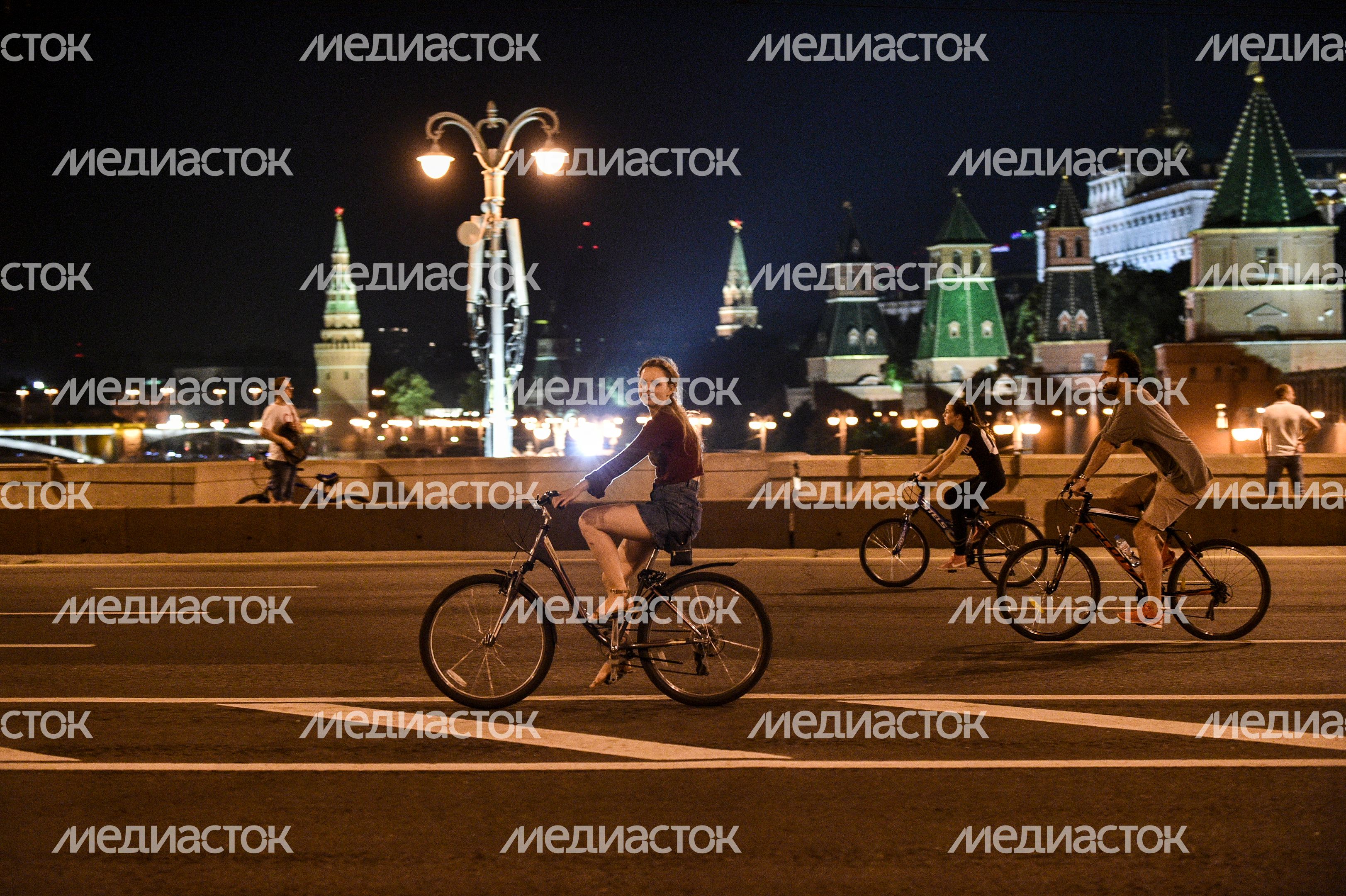 Второй ночной велопарад в Москве