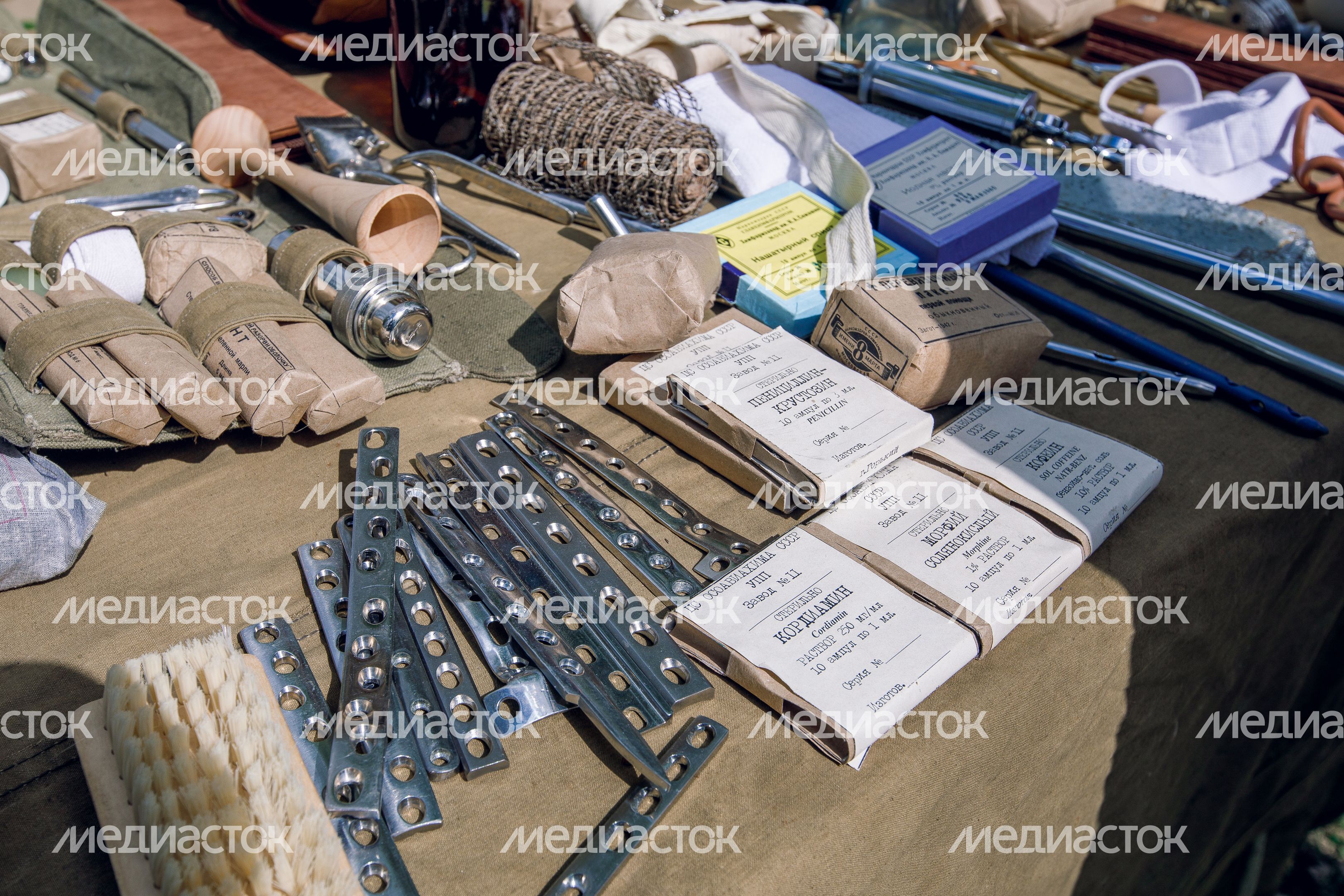 Военно-историческая реконструкция "Успех в единстве поколений" в Химках Военно-историческая реконструкция "Успех в единстве поколений" в Химках