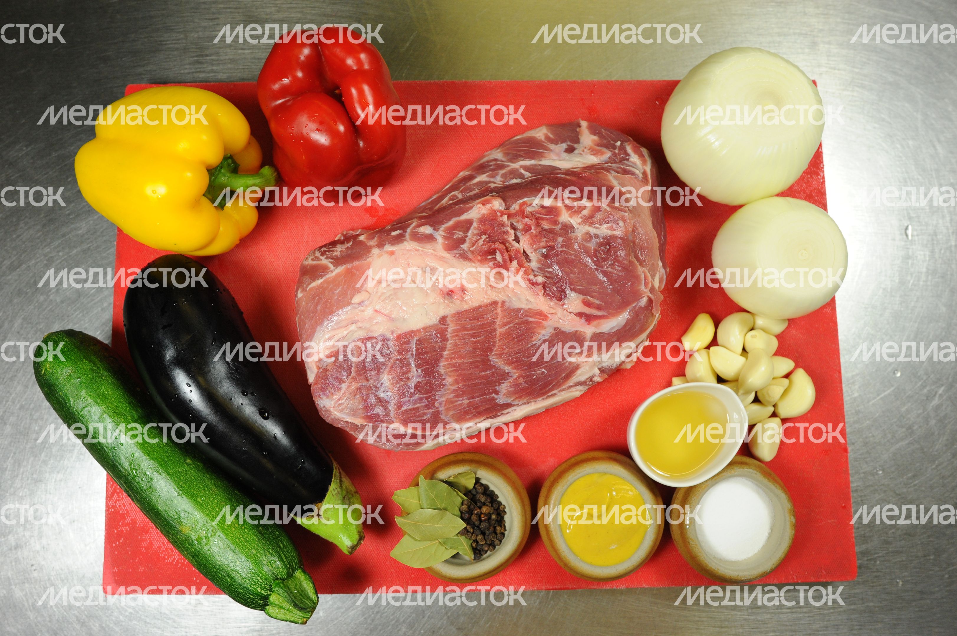 Приготовление шашлыка с овощами