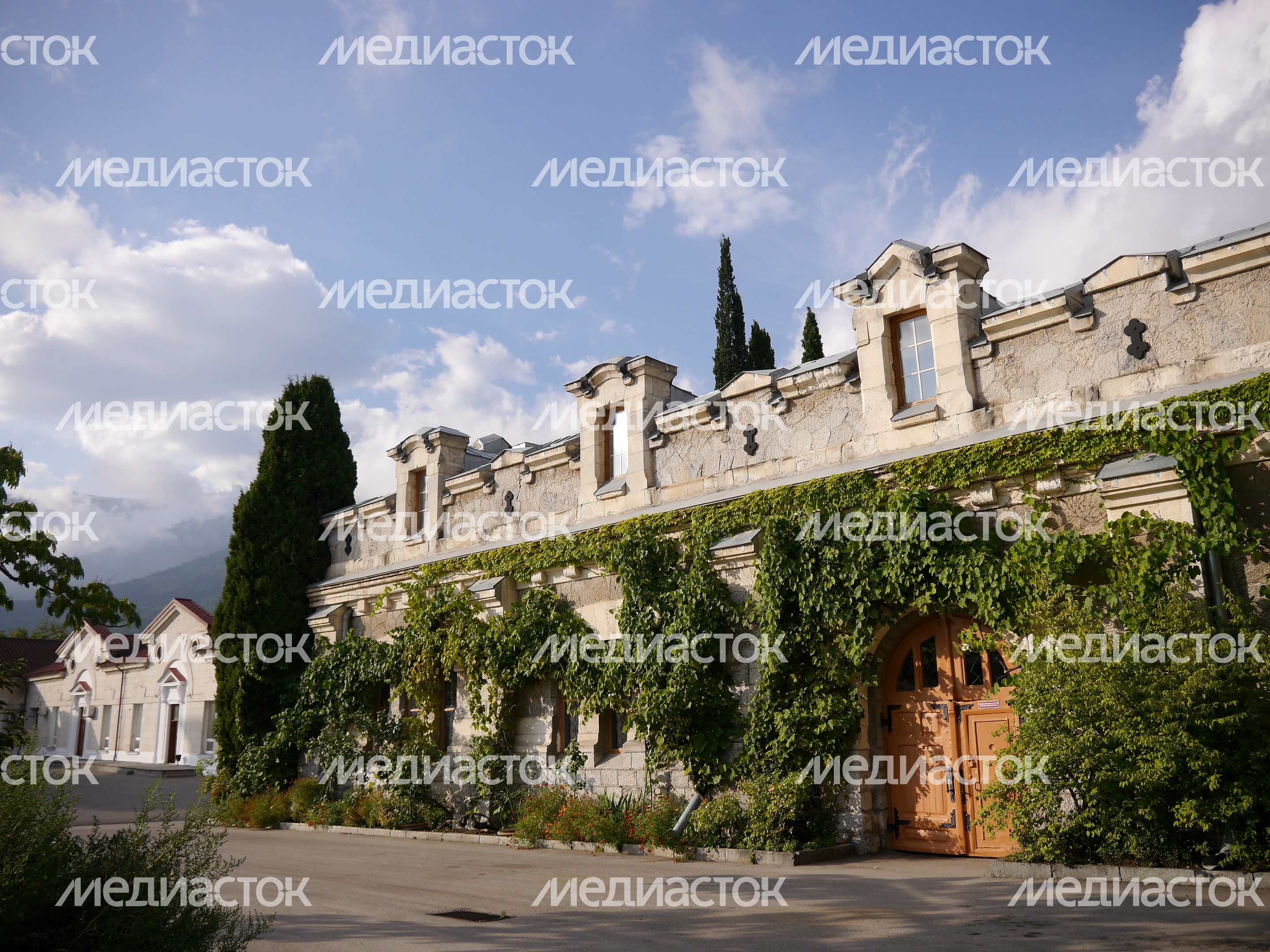 Винодельческий комбинат «Массандра» в Крыму