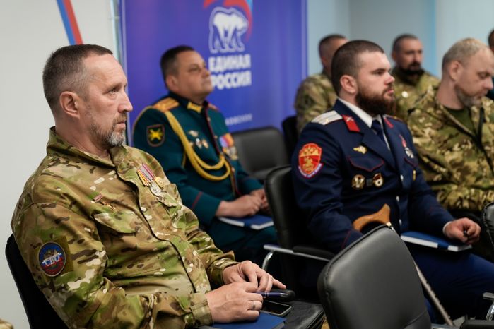 Встреча с участниками СВО - победителями предварительного голосования "Единой России"