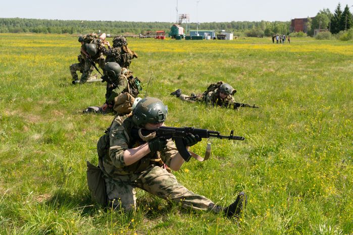 Военно-техническая игра "Арт-дуэль-2024" на аэродроме Волосово
