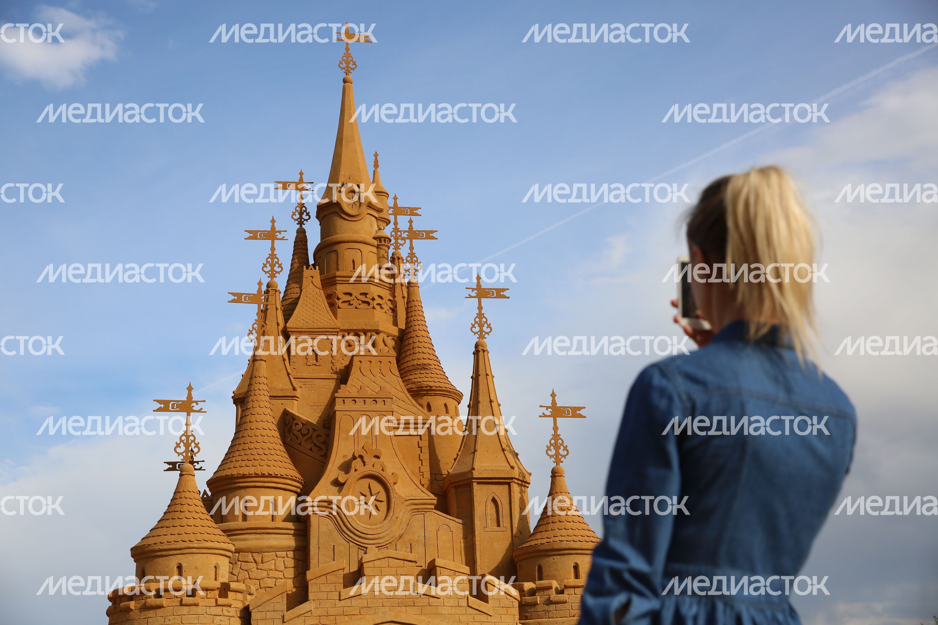 Чемпионат по скульптуре из песка в Москве