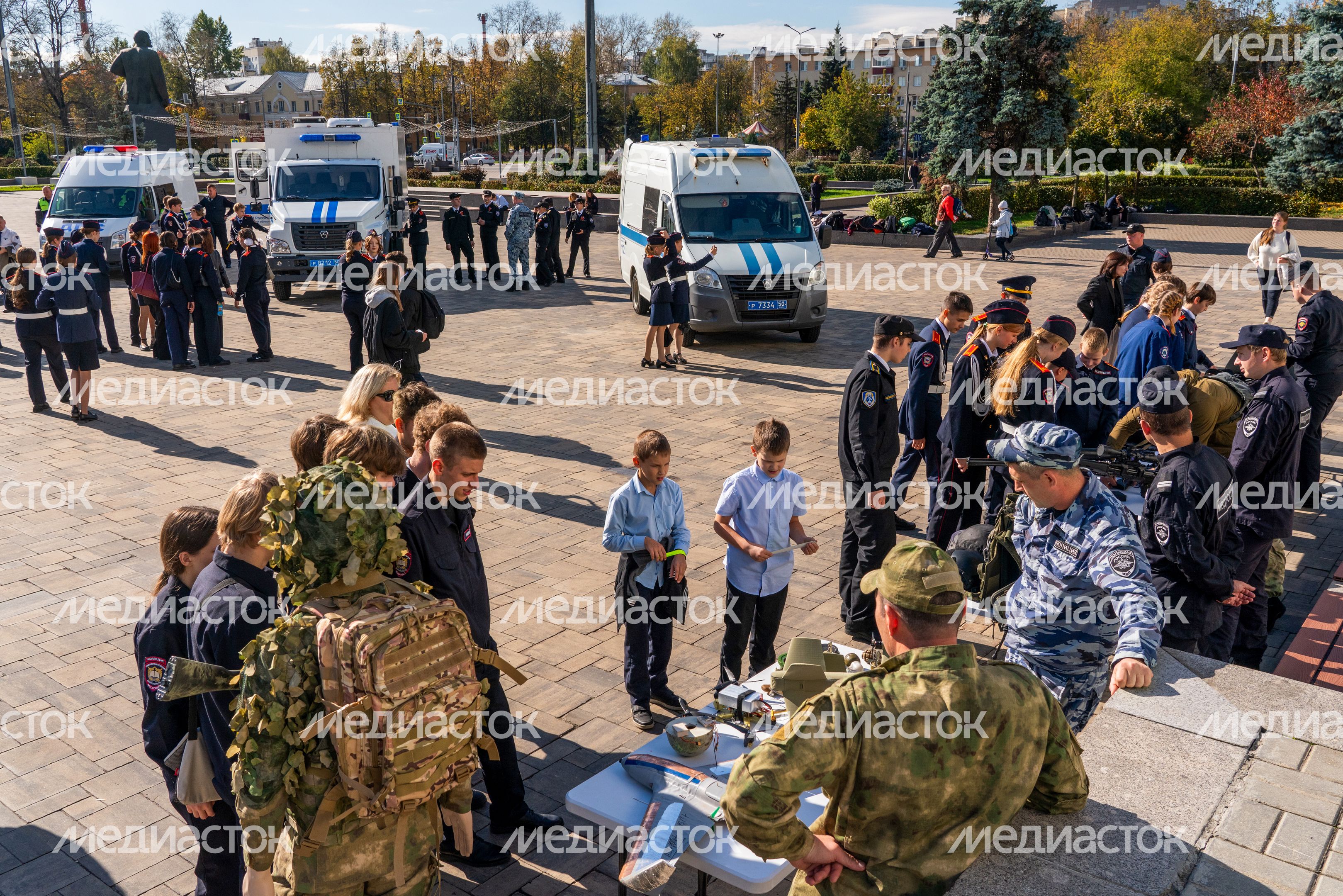 Профориентация для молодежи на мероприятии «Один день с полицией Домодедово» Профориентация для молодежи на мероприятии «Один день с полицией Домодедово»