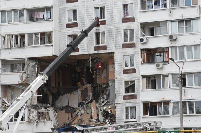 Кадры с места взрыва газа в жилом доме в Ногинске