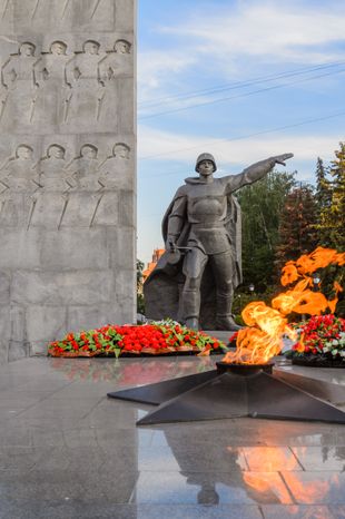 Памятник Воинам-землякам