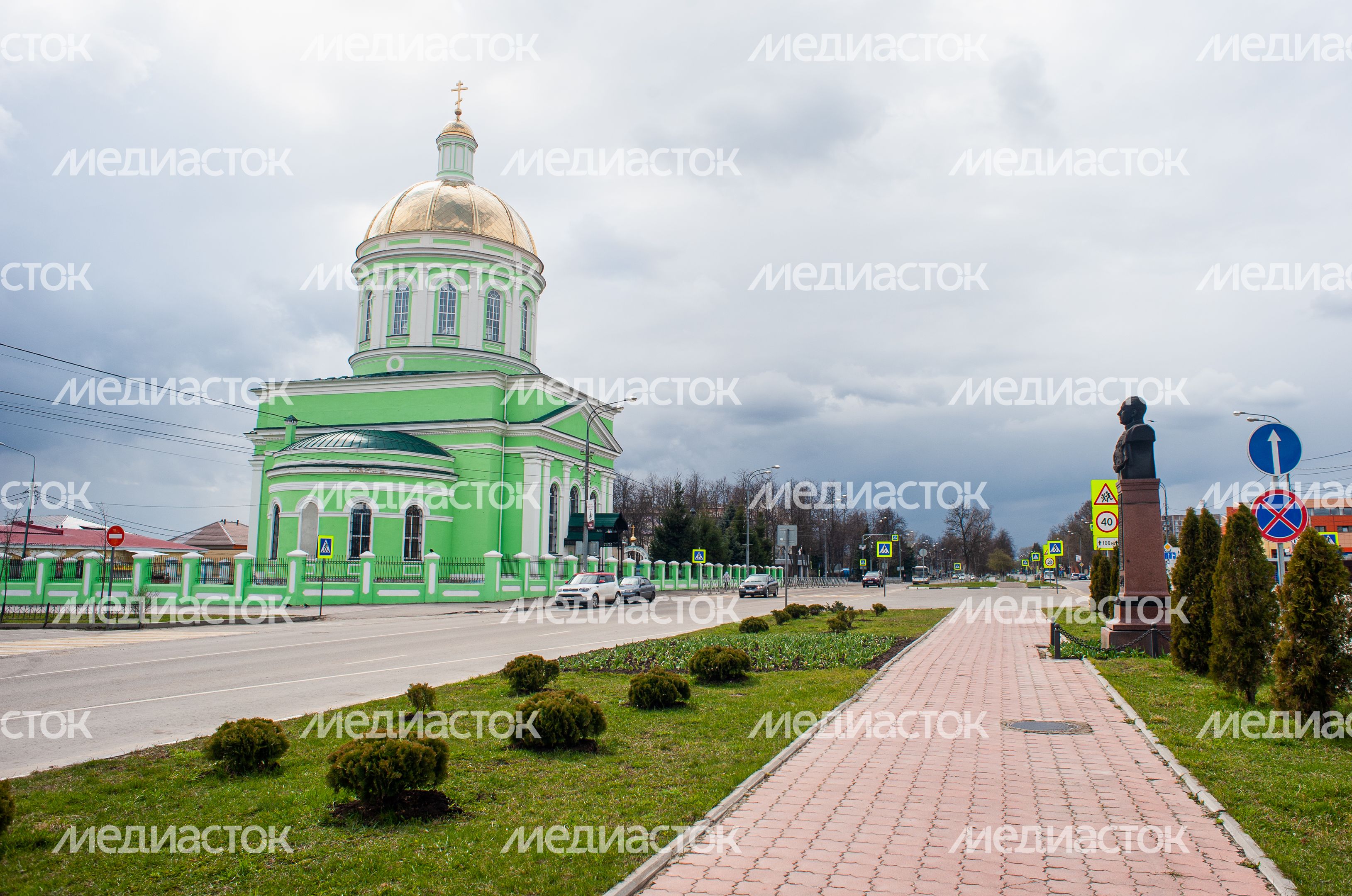 Весенние виды города Озёры