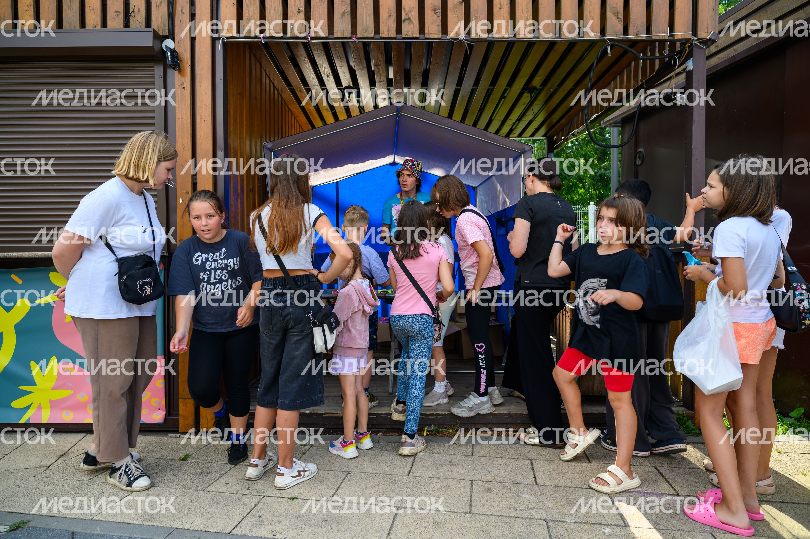 Фестиваль красок Holi Dance в Наташинском парке в Люберцах Фестиваль красок Holi Dance в Наташинском парке в Люберцах