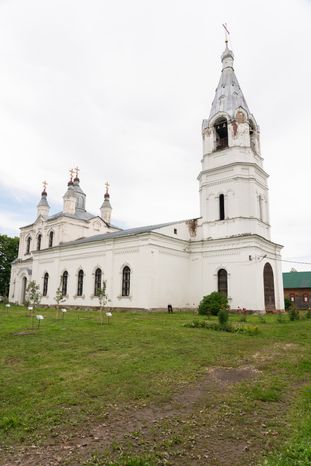 Шаховская. Воскресенский храм села Раменье