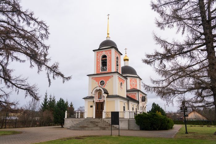 Церковь Николая Чудотворца в деревне Дарьино Одинцовского округа