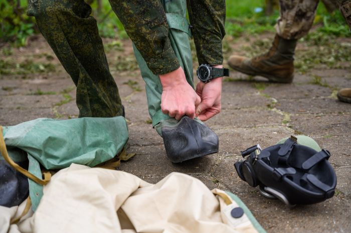 Военно-патриотическая игра «Юнармия, вперед!», посвященная Дню Победы, в Горках Ленинских