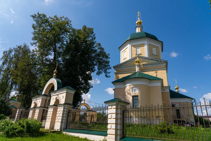 Верея. Церковь Константина и Елены