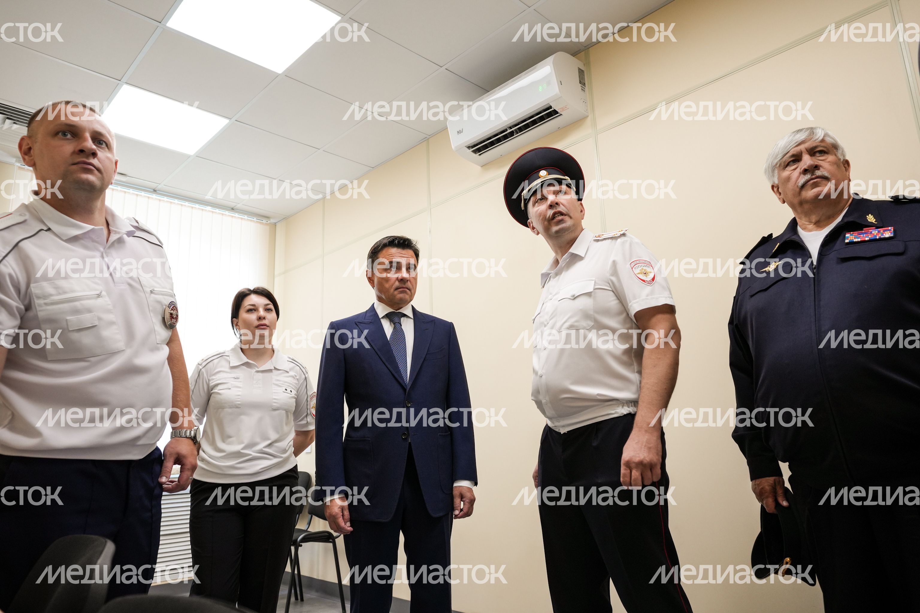 Андрей Воробьев поздравил сотрудников ГИБДД с профессиональным праздником