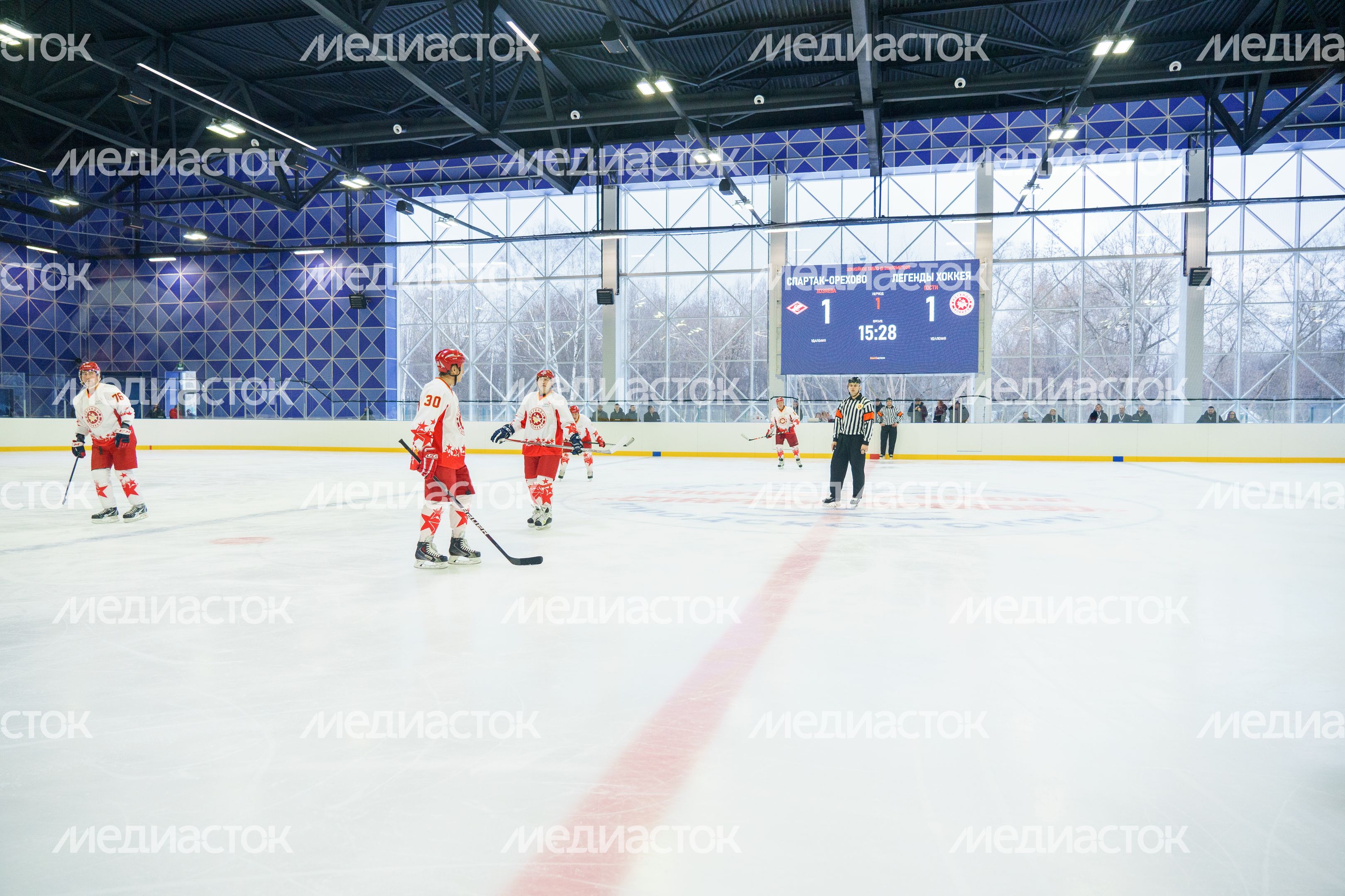 Открытие ФОКа "Звездный" с ледовой ареной в Орехово-Зуево Открытие ФОКа "Звездный" с ледовой ареной в Орехово-Зуево