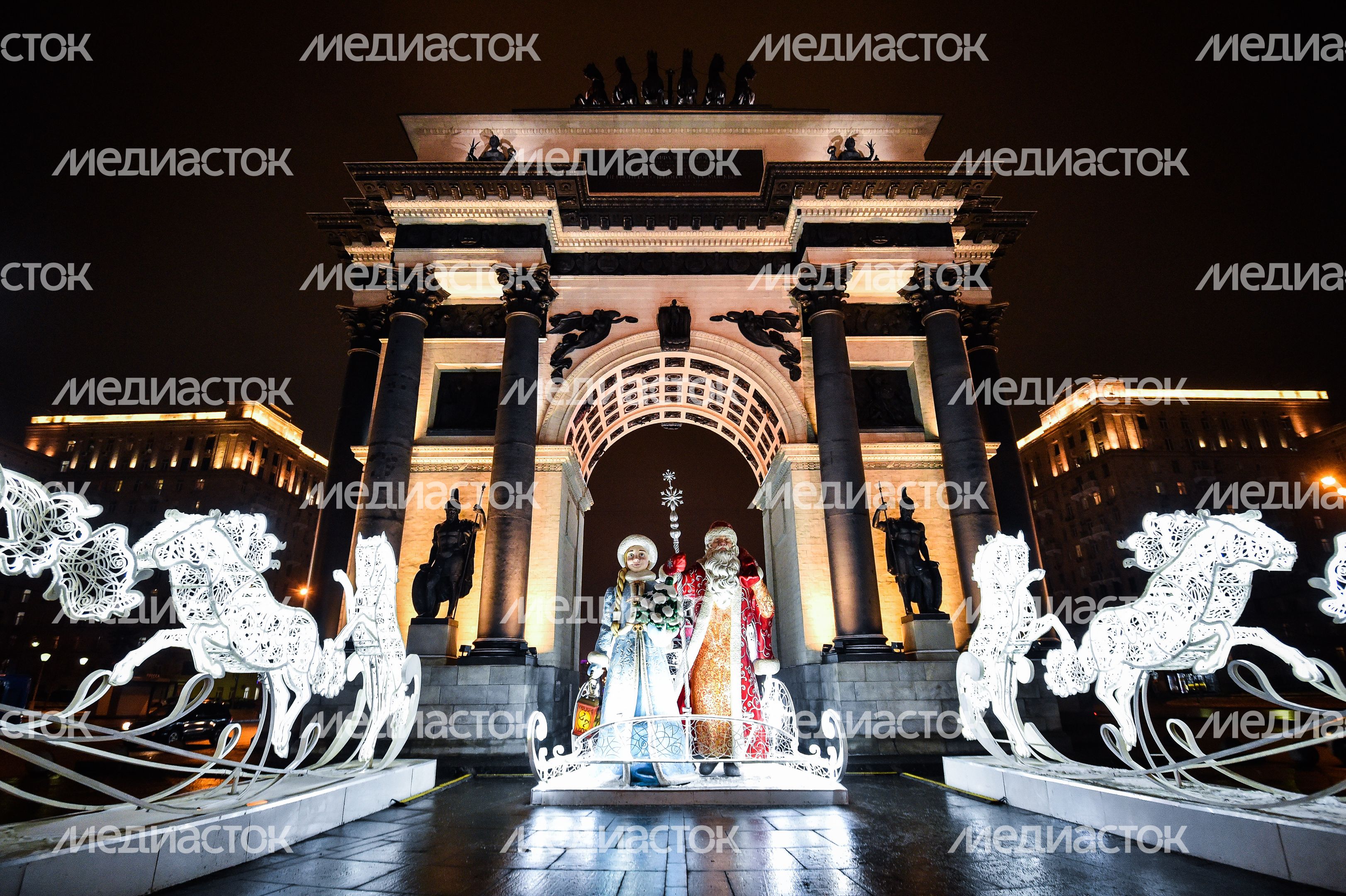 Новогодняя иллюминация в Москве