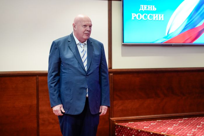 Губернатор Московской области вручил награду Владимиру Виноградову