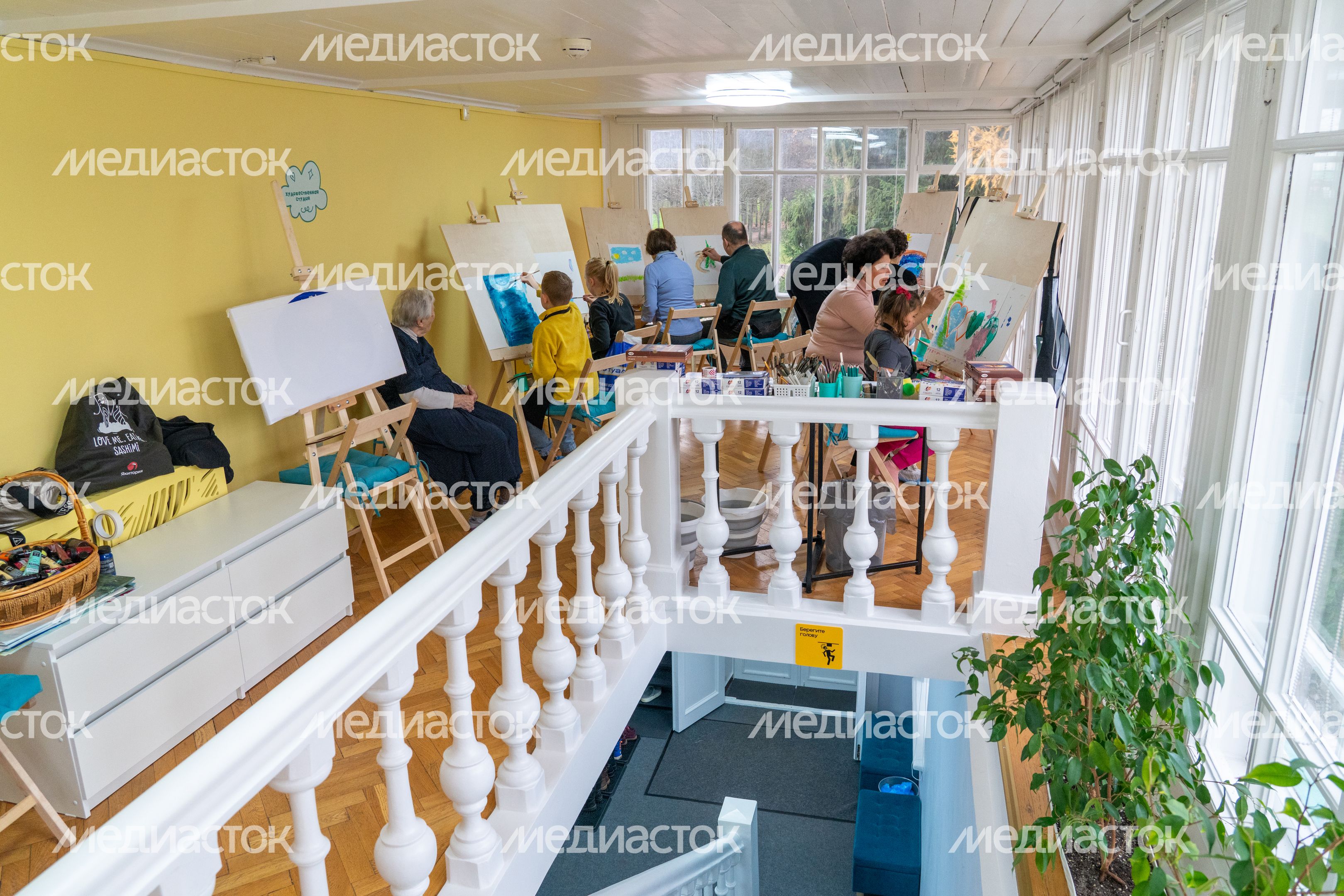 Мастер-класс по созданию картины на Всероссийской акции «Ночь искусств» в музее-заповеднике «Горки Ленинские» Мастер-класс по созданию картины на Всероссийской акции «Ночь искусств» в музее-заповеднике «Горки Ленинские»