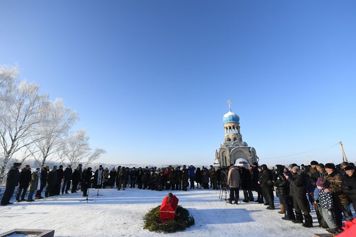 Открытие отреставрированного воинского мемориала в деревне Ельня