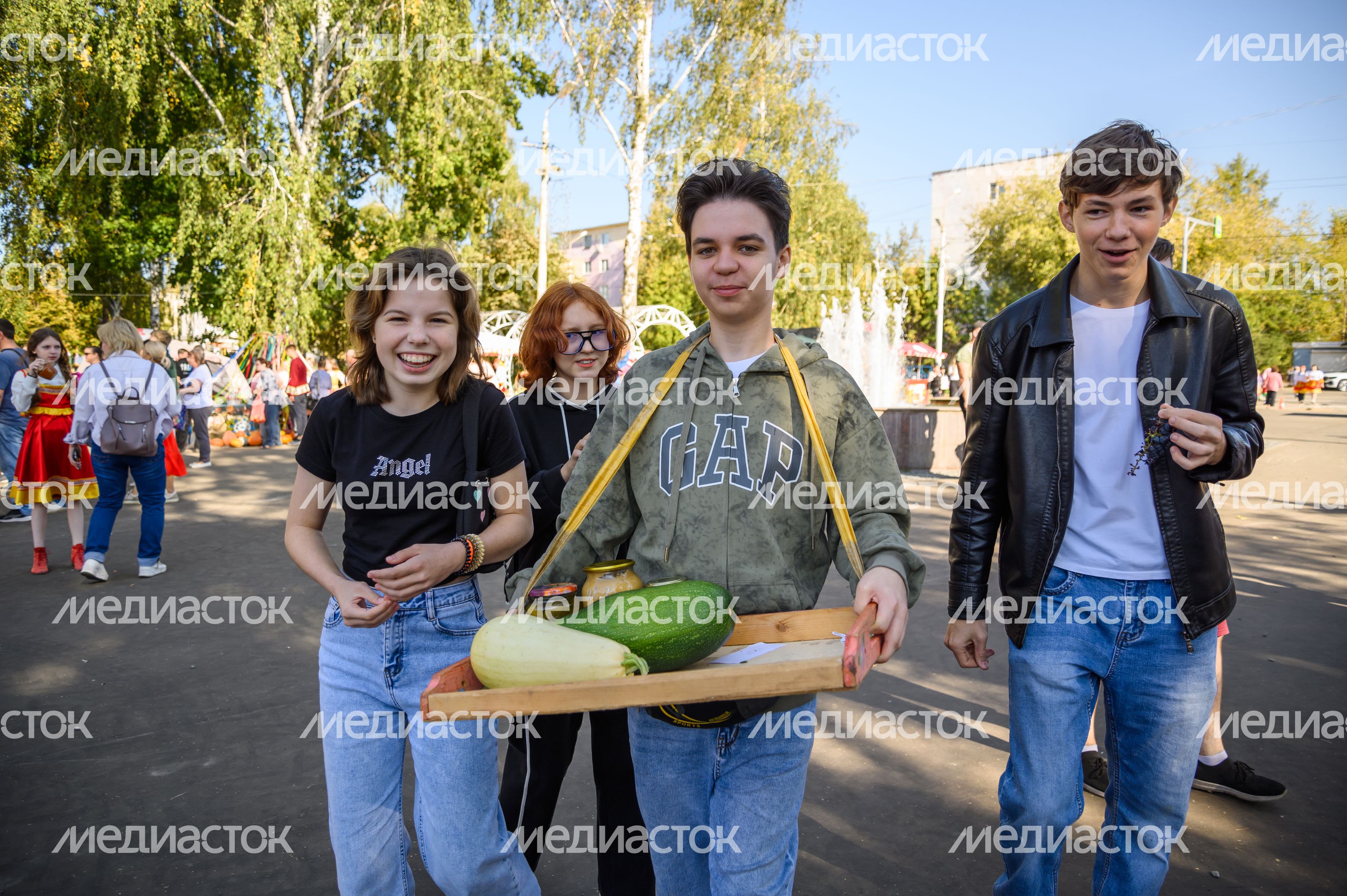 Выставка-ярмарка «Дары Подмосковья» в Луховицах Выставка-ярмарка «Дары Подмосковья» в Луховицах