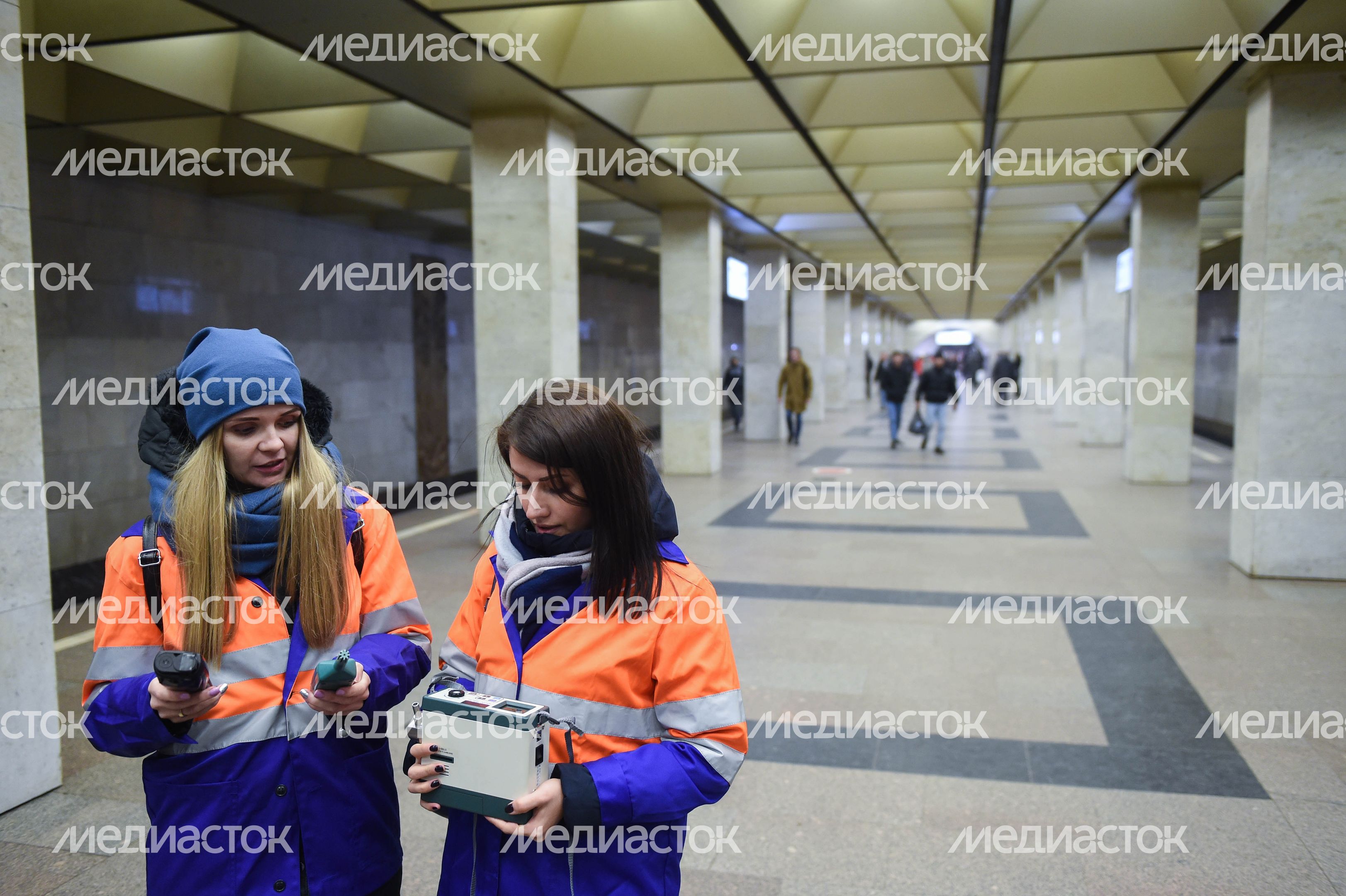 Проверка воздуха в Московском метрополитене Проверка воздуха в Московском метрополитене