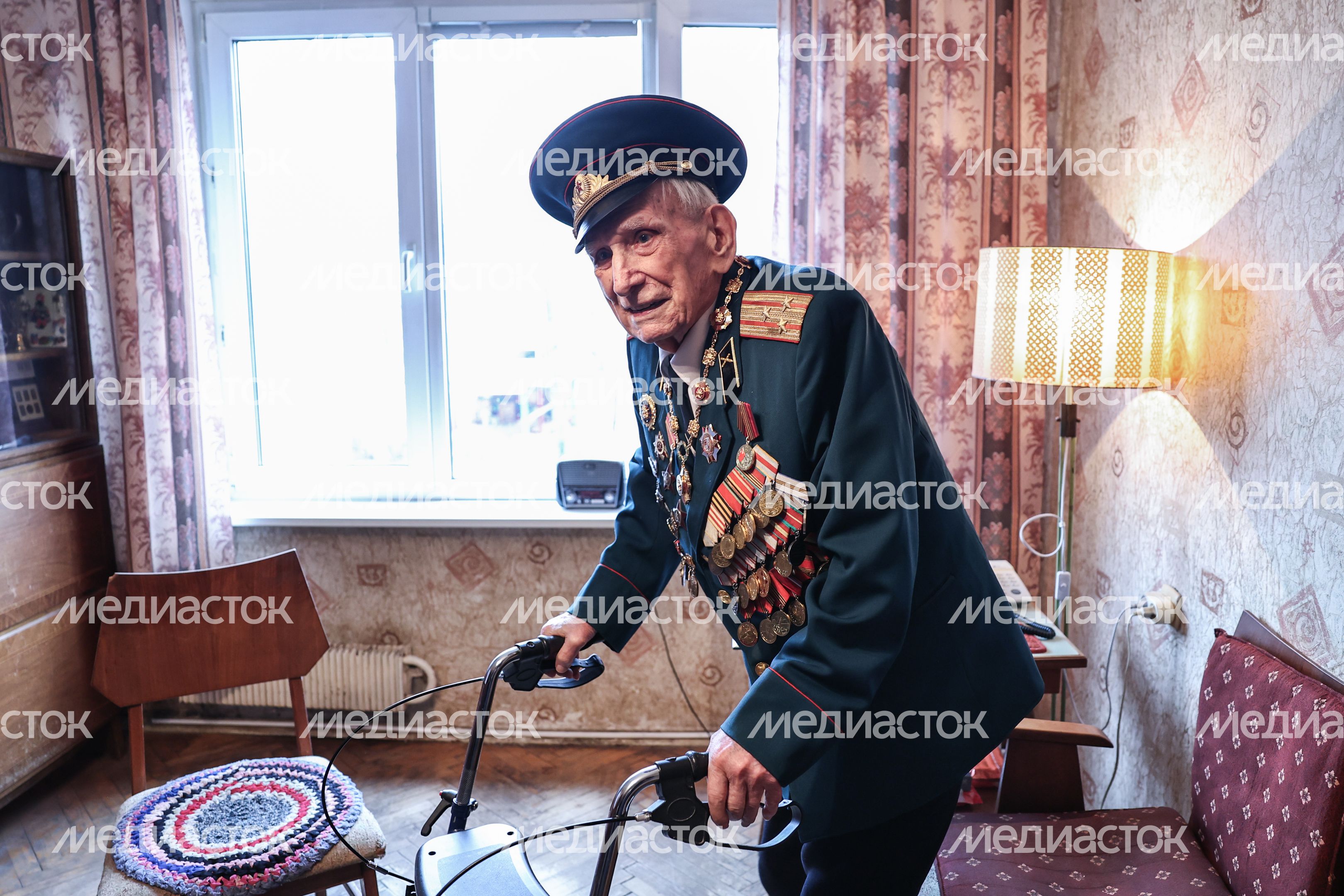 Ветерану войны Александру Золотову присвоили звание Почетного гражданина Московской области Ветерану войны Александру Золотову присвоили звание Почетного гражданина Московской области