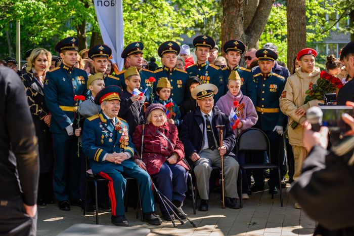 Торжественная церемония зажжения Вечного огня в Королеве