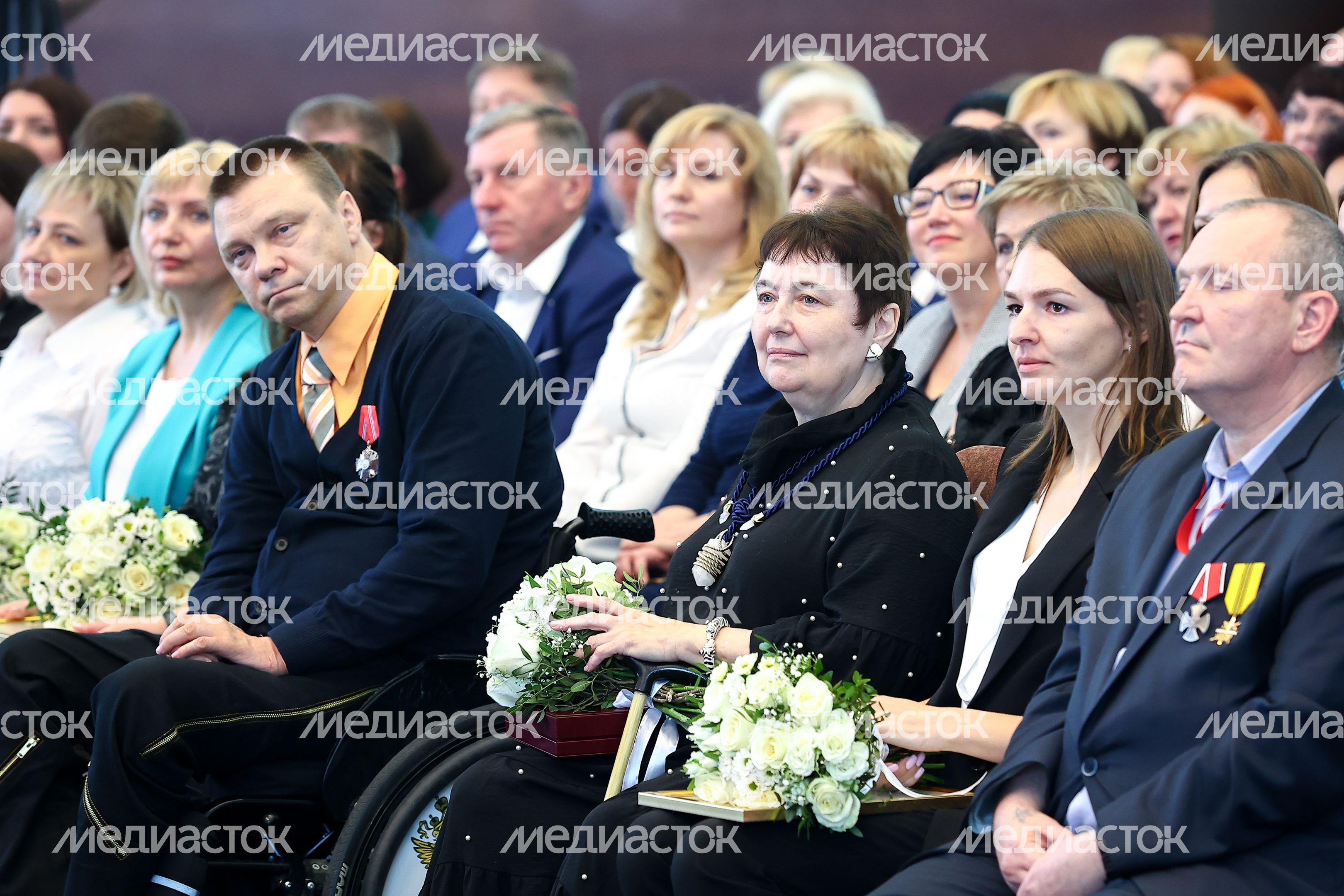 Поздравление соцработников с их профессиональным праздником Губернатором Подмосковья Поздравление соцработников с их профессиональным праздником Губернатором Подмосковья