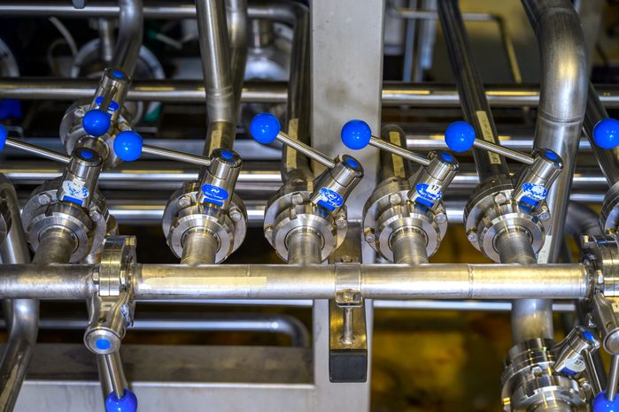 Экскурсия на пивоварню Zagovor Brewery в Мытищах