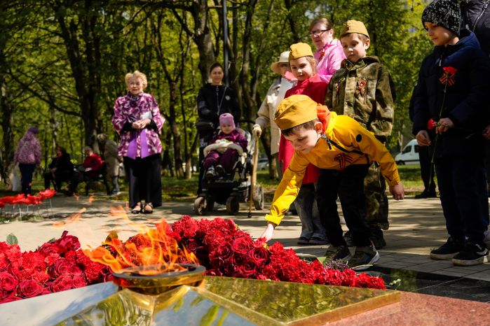 Зажжение Вечного огня в Королеве