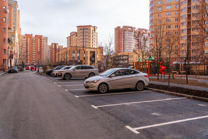 Благоустройство двора в поселке ВНИИССОК на улице Дениса Давыдова Одинцовского округа