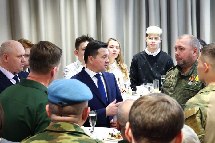 Награждение добровольцев из отряда «БАРС» Губернатором Подмосковья