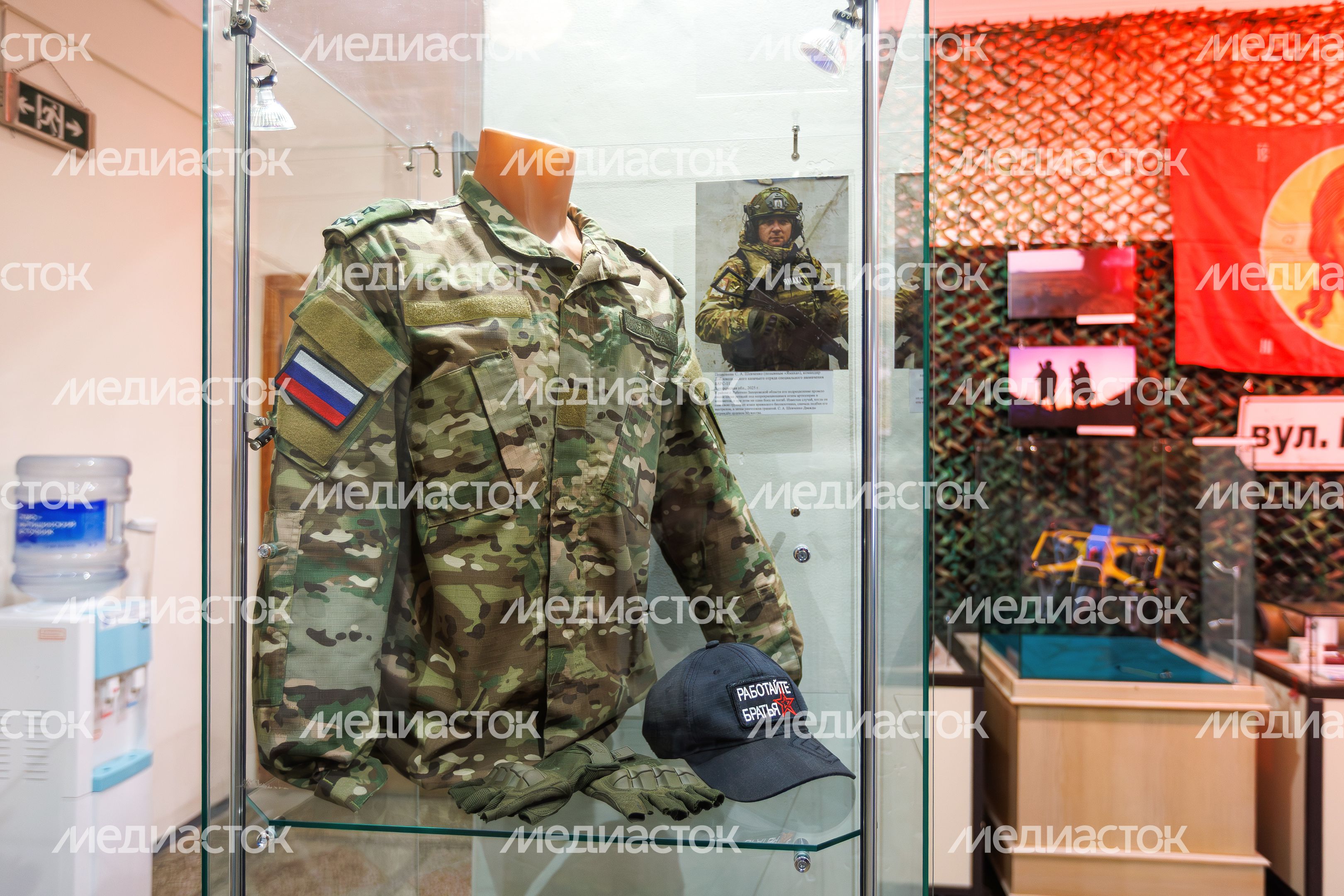 Выставка «От Победы к Победе», посвященная бойцам СВО, в Сергиево-Посадском историко-художественном музее