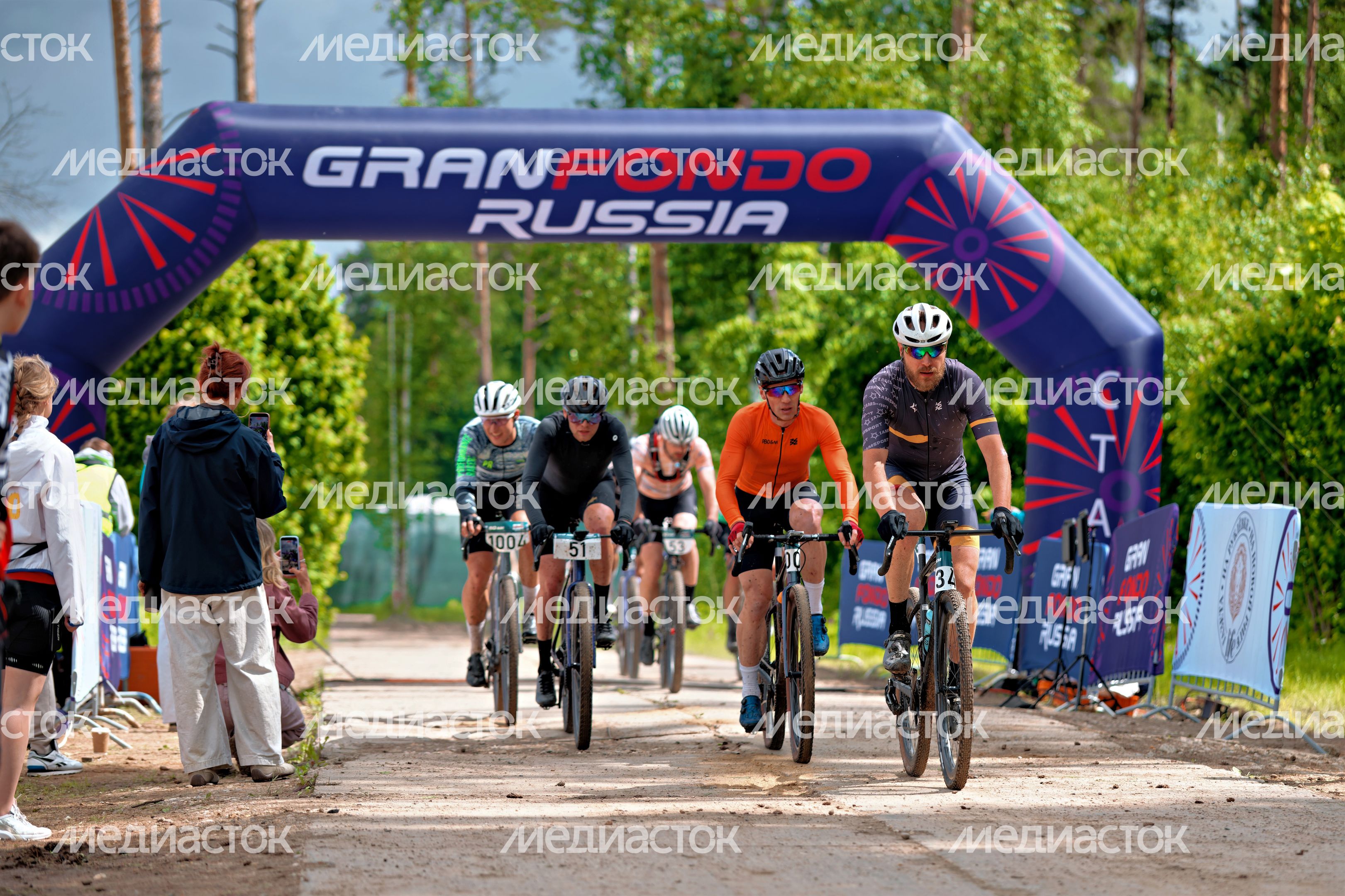 Первый велозаезд серии Gran Fondo Gravel Race в парке Малевича Одинцовского округа Первый велозаезд серии Gran Fondo Gravel Race в парке Малевича Одинцовского округа