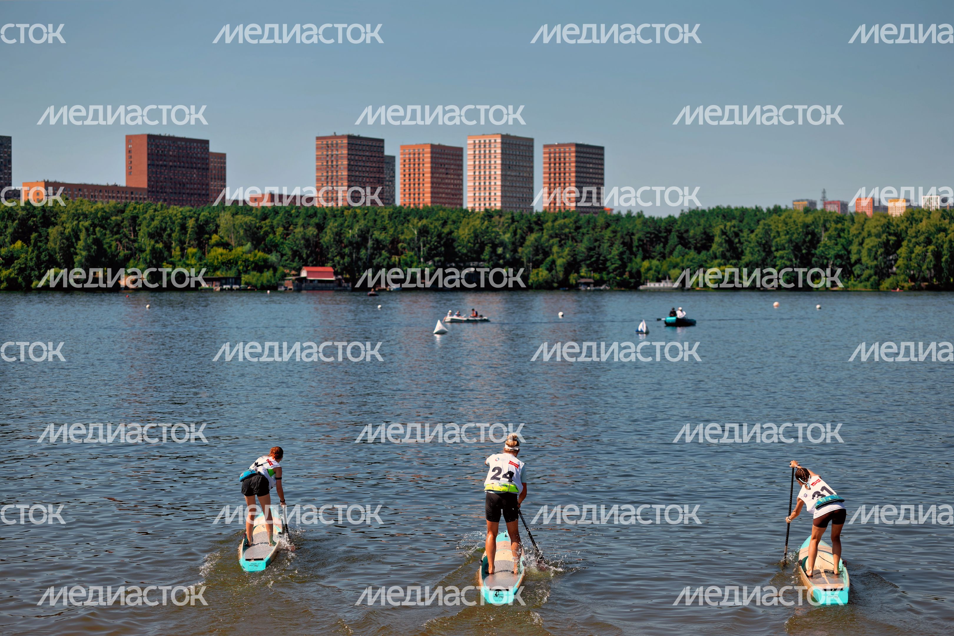 Всероссийские соревнования по серфингу на сапборде на пляже «Рублево» в Красногорске Всероссийские соревнования по серфингу на сапборде на пляже «Рублево» в Красногорске