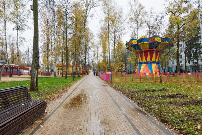 Центральный парк культуры и отдыха города Пушкино осенью