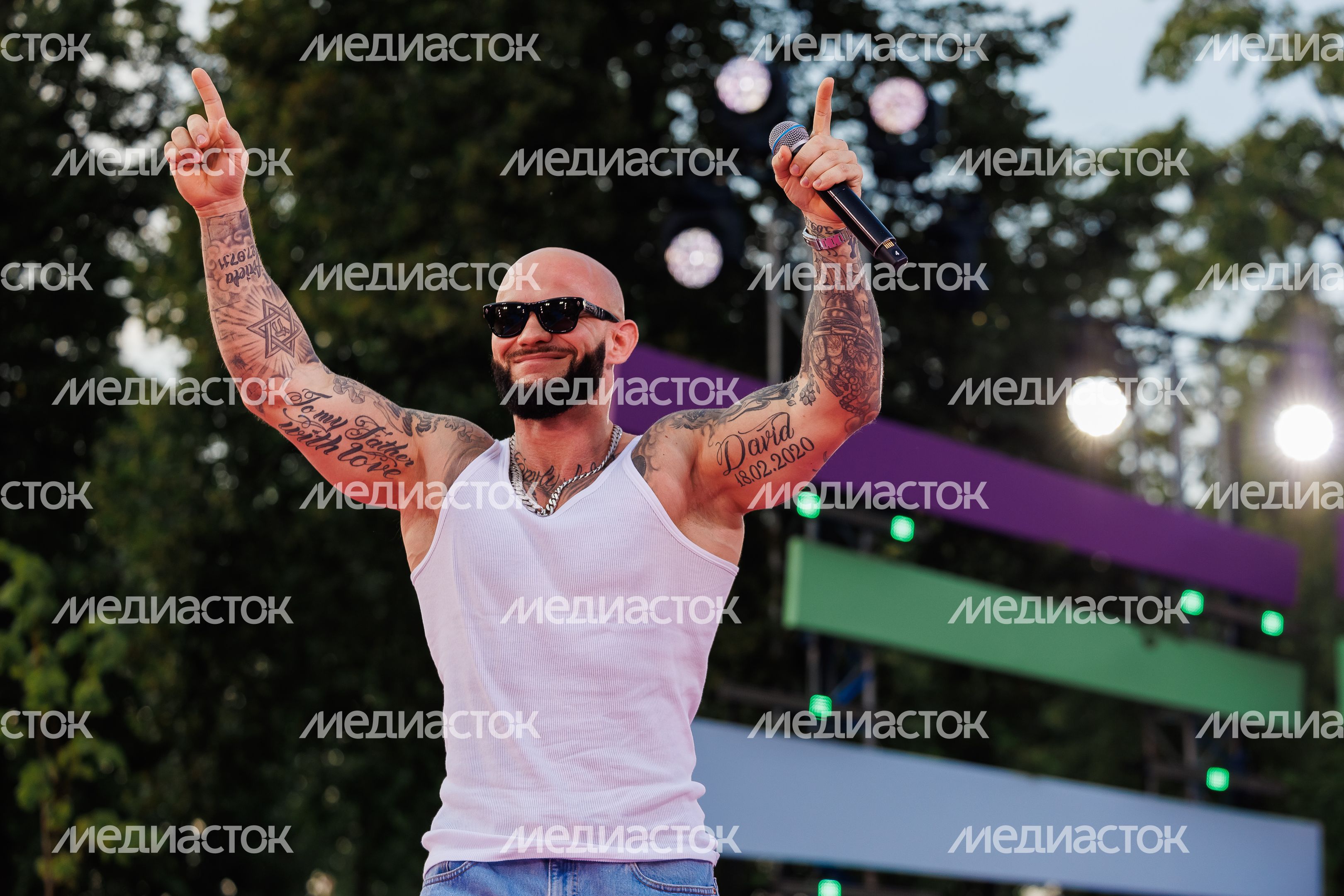 Рэпер Джиган на открытии VK Fest -2024 в московских "Лужниках" Рэпер Джиган на открытии VK Fest -2024 в московских "Лужниках"