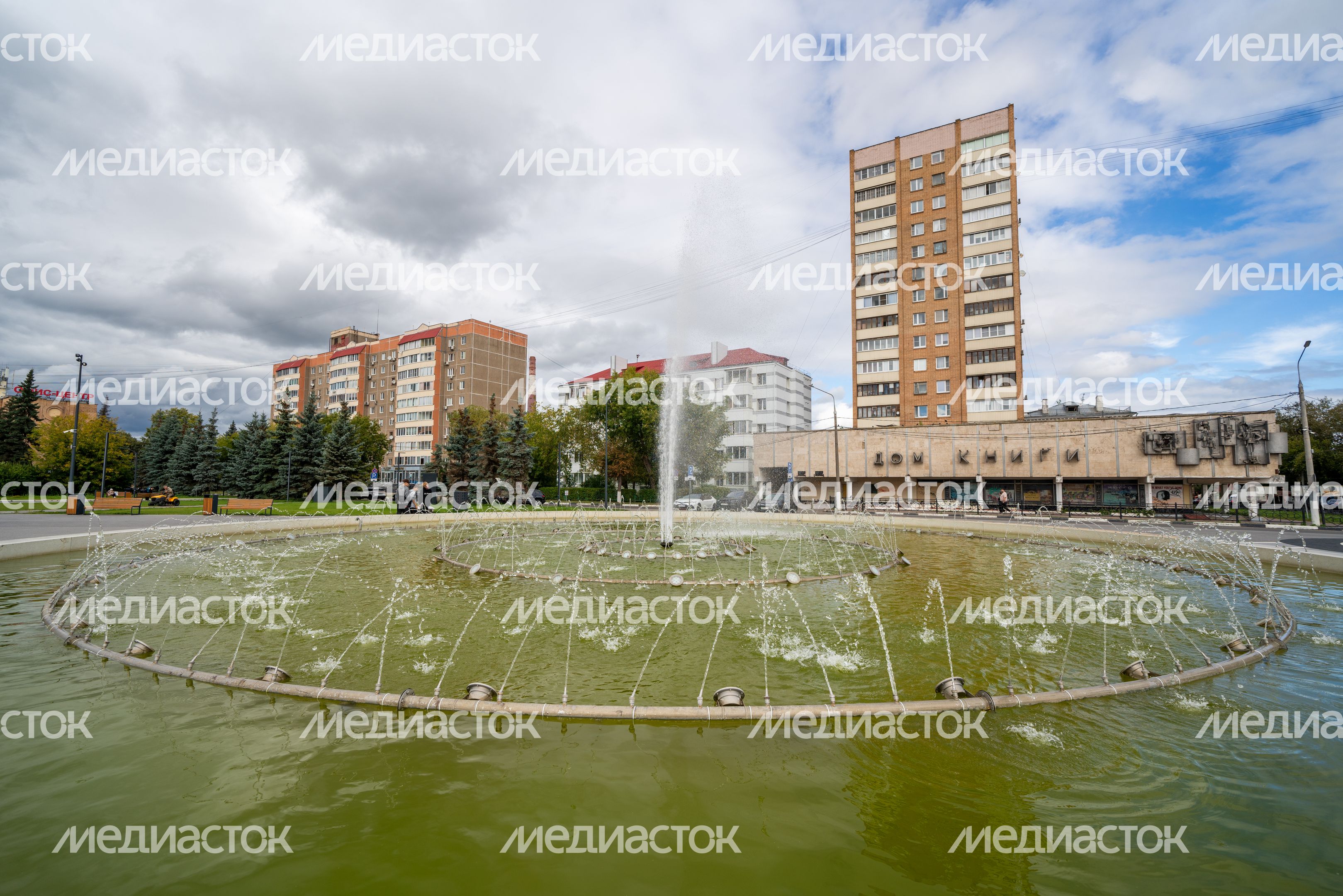 Сквер Поколений в микрорайоне Центральный Подольска